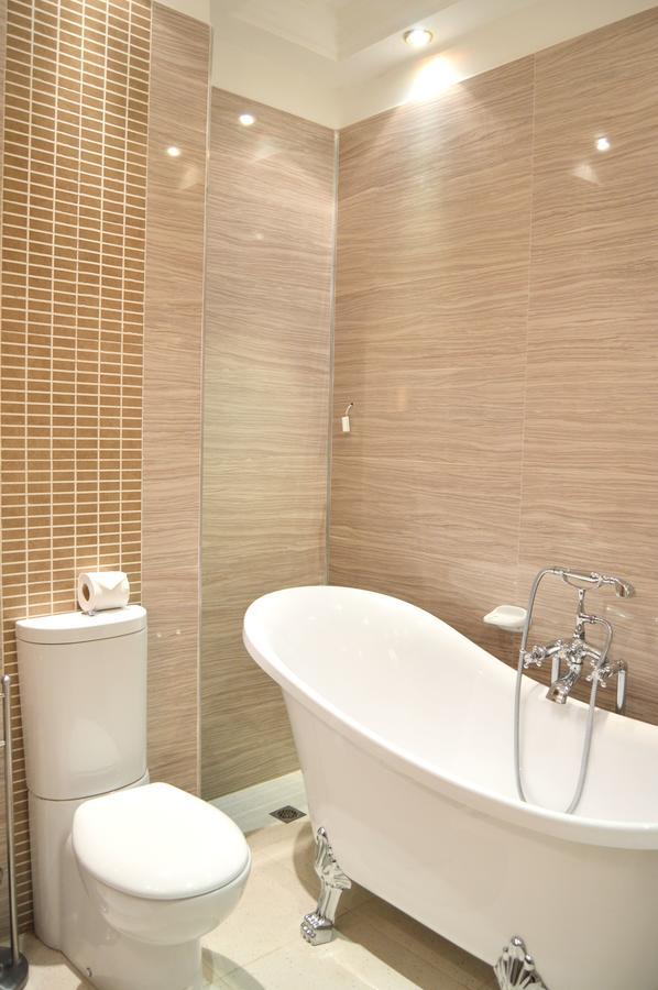 Leon Hotel Kinszasa Zewnętrze zdjęcie