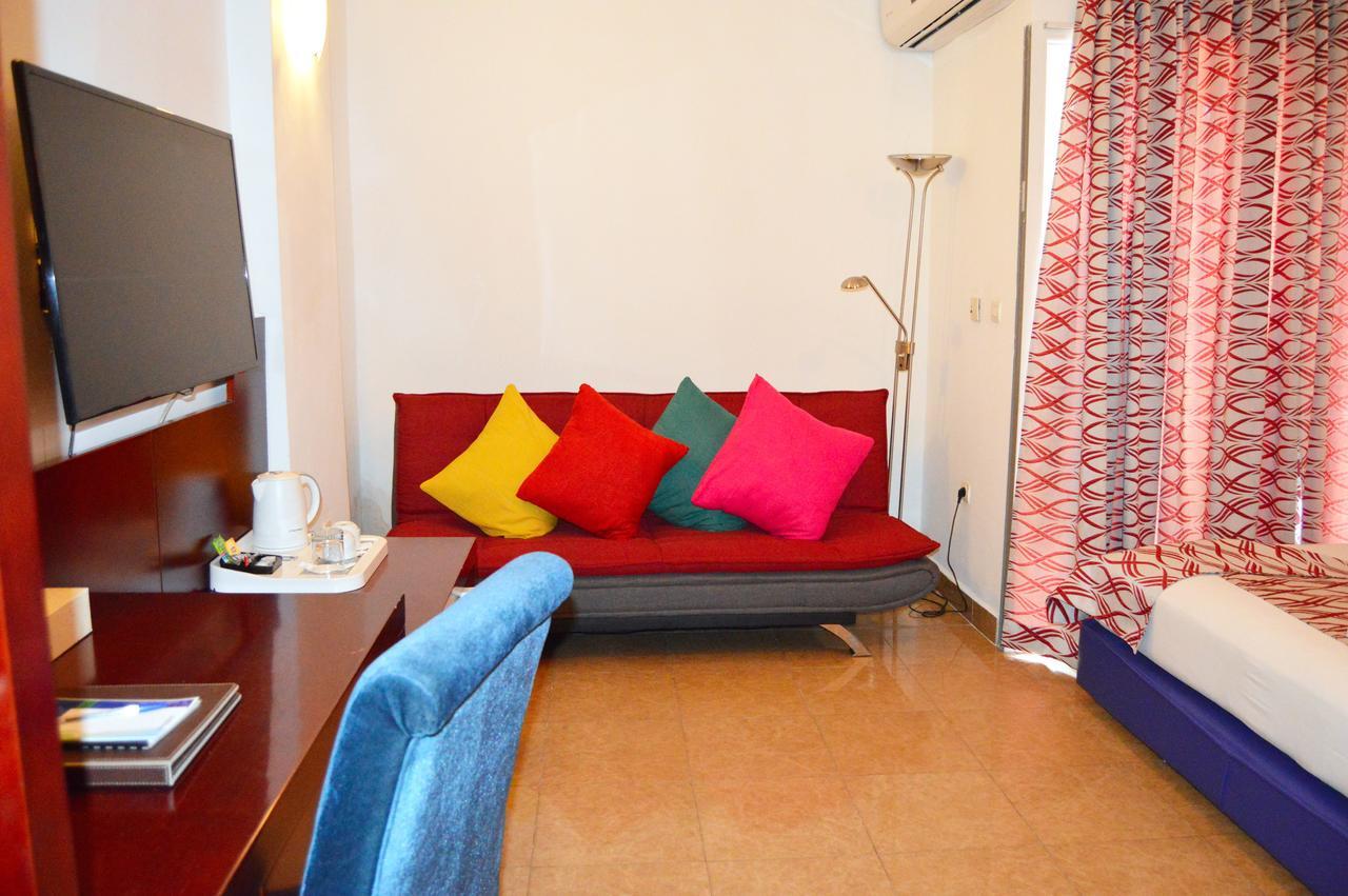 Leon Hotel Kinszasa Zewnętrze zdjęcie