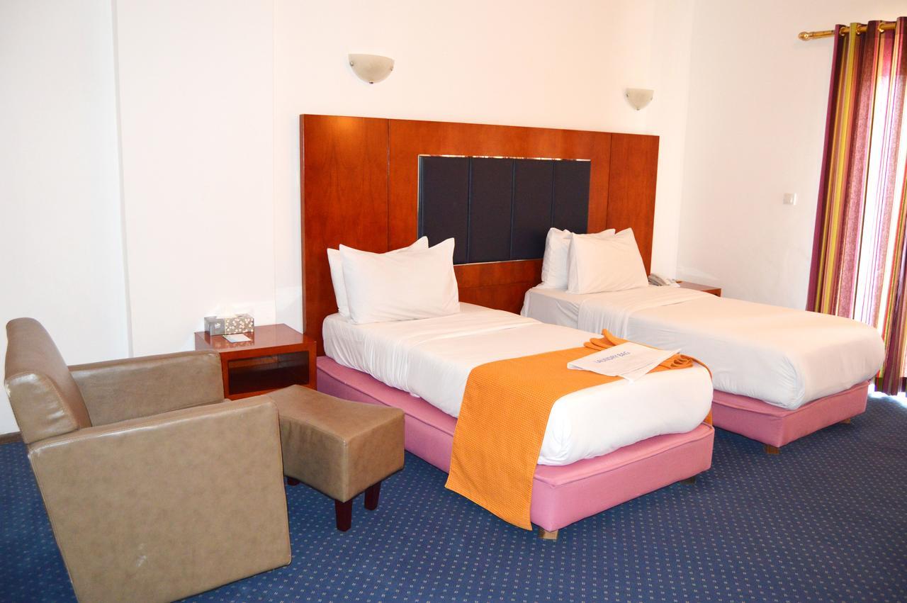 Leon Hotel Kinszasa Pokój zdjęcie