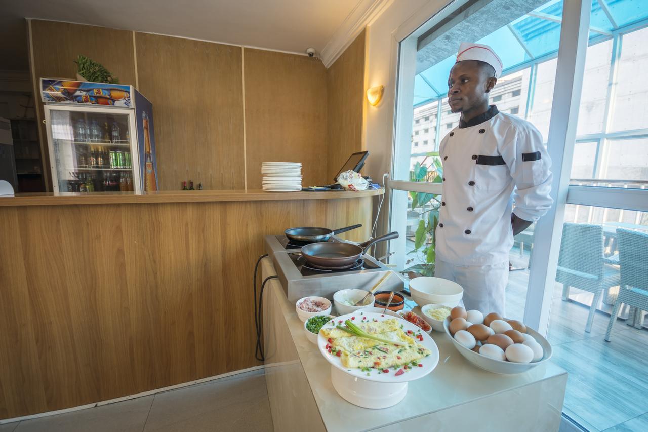Leon Hotel Kinszasa Zewnętrze zdjęcie