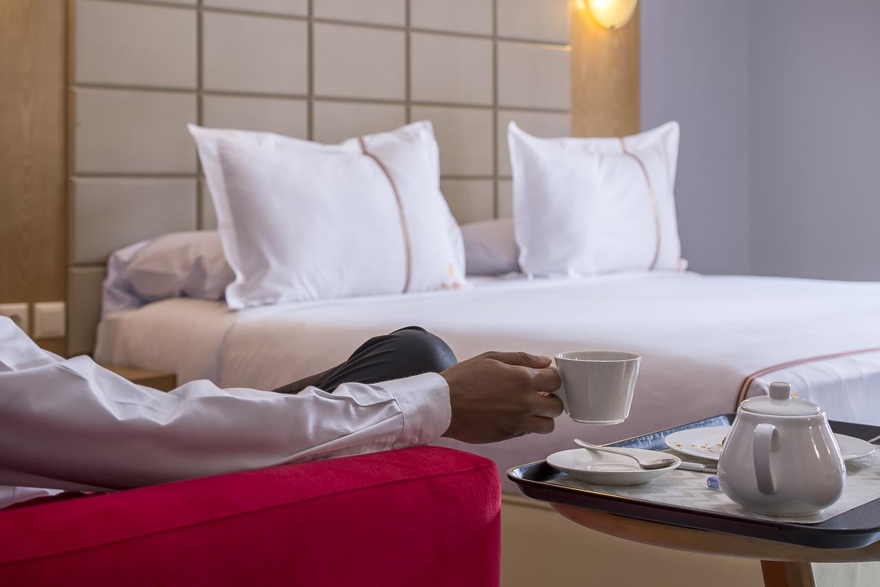 Leon Hotel Kinszasa Zewnętrze zdjęcie