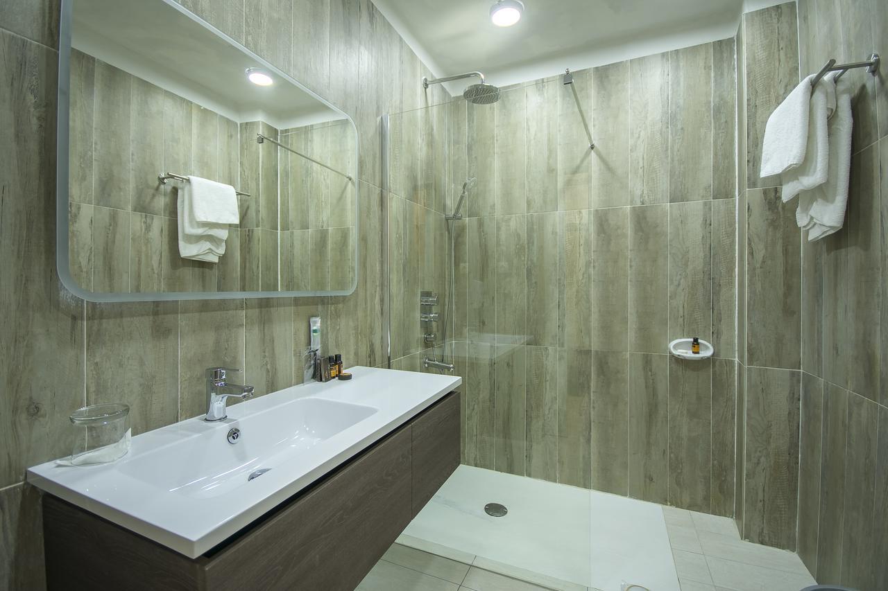 Leon Hotel Kinszasa Zewnętrze zdjęcie